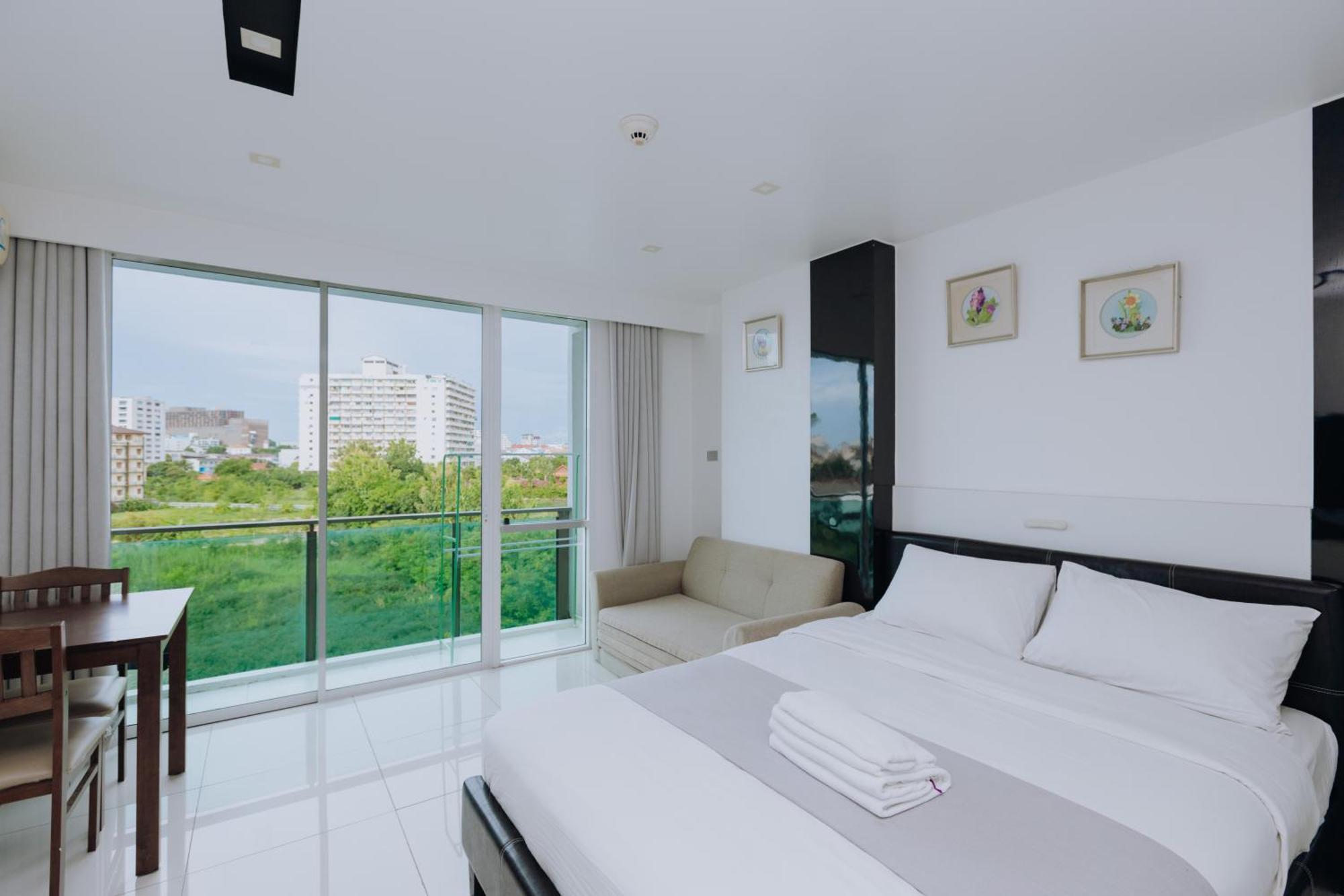 City Center Residence Kr Pattaya Bagian luar foto